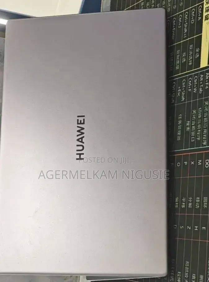 New Laptop Huawei MateBook 16s 8GB Intel Core i3 SSD 256GB