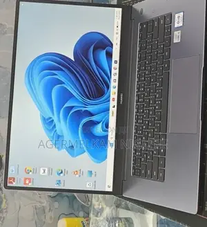 New Laptop Huawei MateBook 16s 8GB Intel Core i3 SSD 256GB
