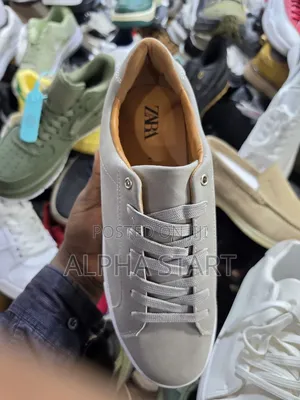 Zara Cream Color High Master Quality Flat Lather Shoes for Man's
