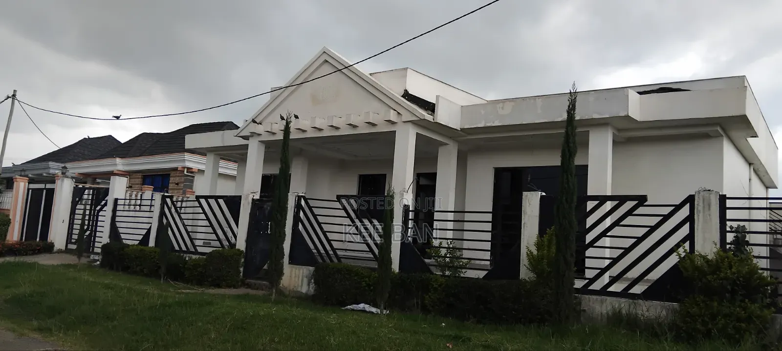 Furnished 8bdrm Villa in Ropack Realestate, Oromia-Finfinne for sale