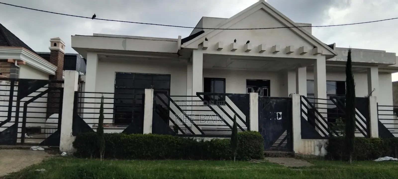Furnished 8bdrm Villa in Ropack Realestate, Oromia-Finfinne for sale