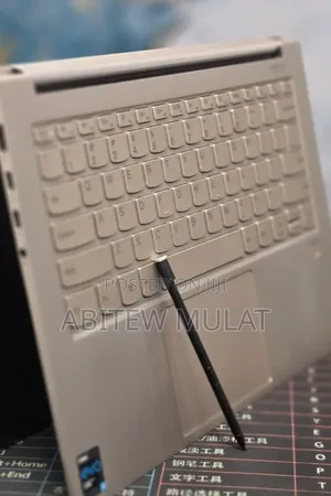 New Laptop Lenovo Yoga 9i 16GB Intel Core i7 SSD 512GB