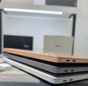 New Laptop Apple MacBook Air 8GB Apple M1 SSD 256GB