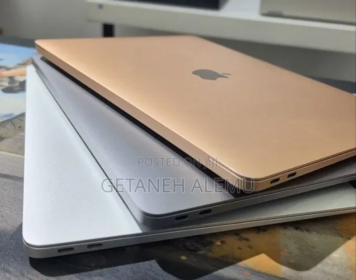 New Laptop Apple MacBook Air 8GB Apple M1 SSD 256GB