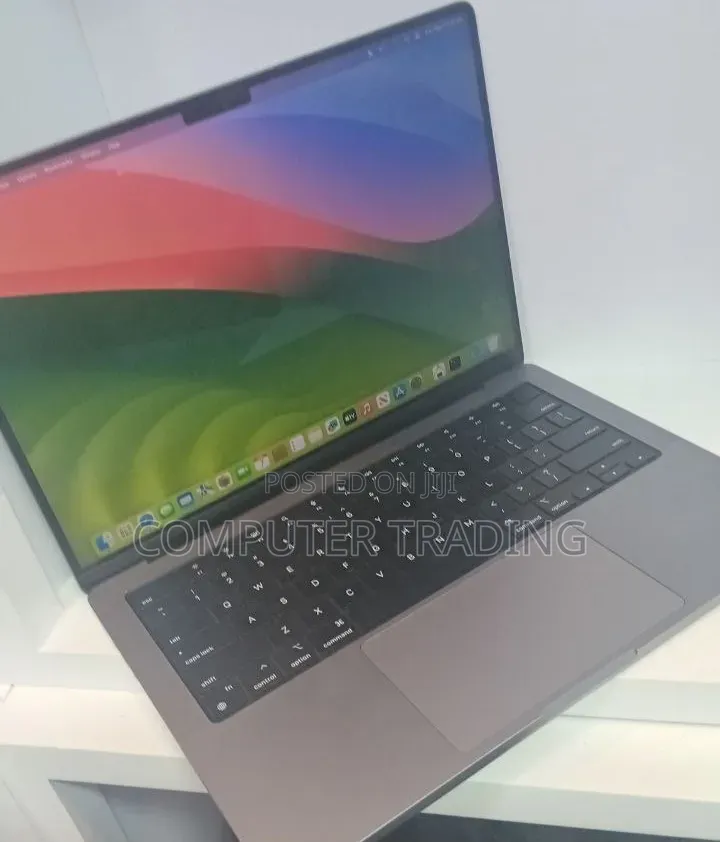 New Laptop Apple MacBook Pro 2013 8GB Intel Core i7 SSD 512GB