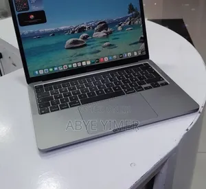 New Laptop Apple MacBook Pro 2021 M1 8GB Apple M1 SSD 256GB