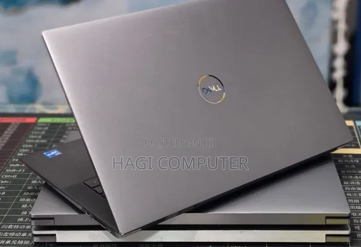 New Laptop Dell Precision 5560 32GB Intel Core i7 SSD 1T