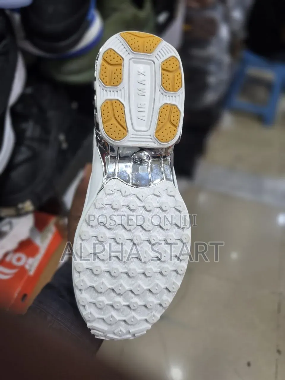 Nike Air Max White Selves High Master Quality Shoes Made in Vietnam