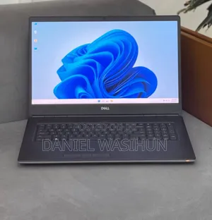 New Laptop Dell Precision 7760 16GB Intel Core i5 SSD 512GB