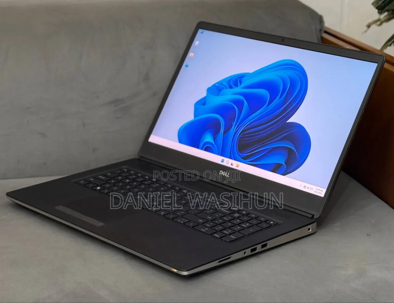 New Laptop Dell Precision 7760 16GB Intel Core i5 SSD 512GB