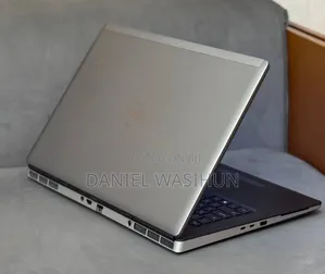 New Laptop Dell Precision 7760 16GB Intel Core i5 SSD 512GB