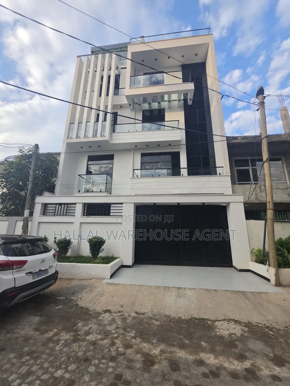 Furnished 8bdrm House in Bole for sale