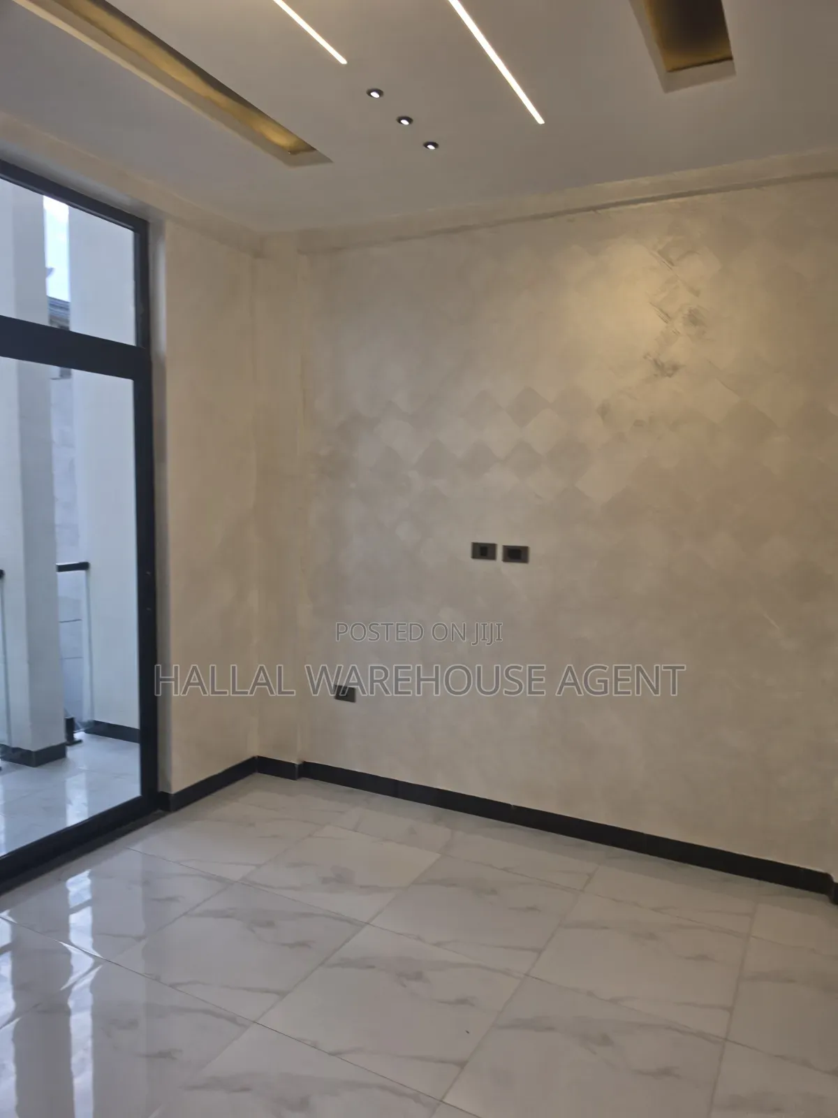 Furnished 8bdrm House in Bole for sale