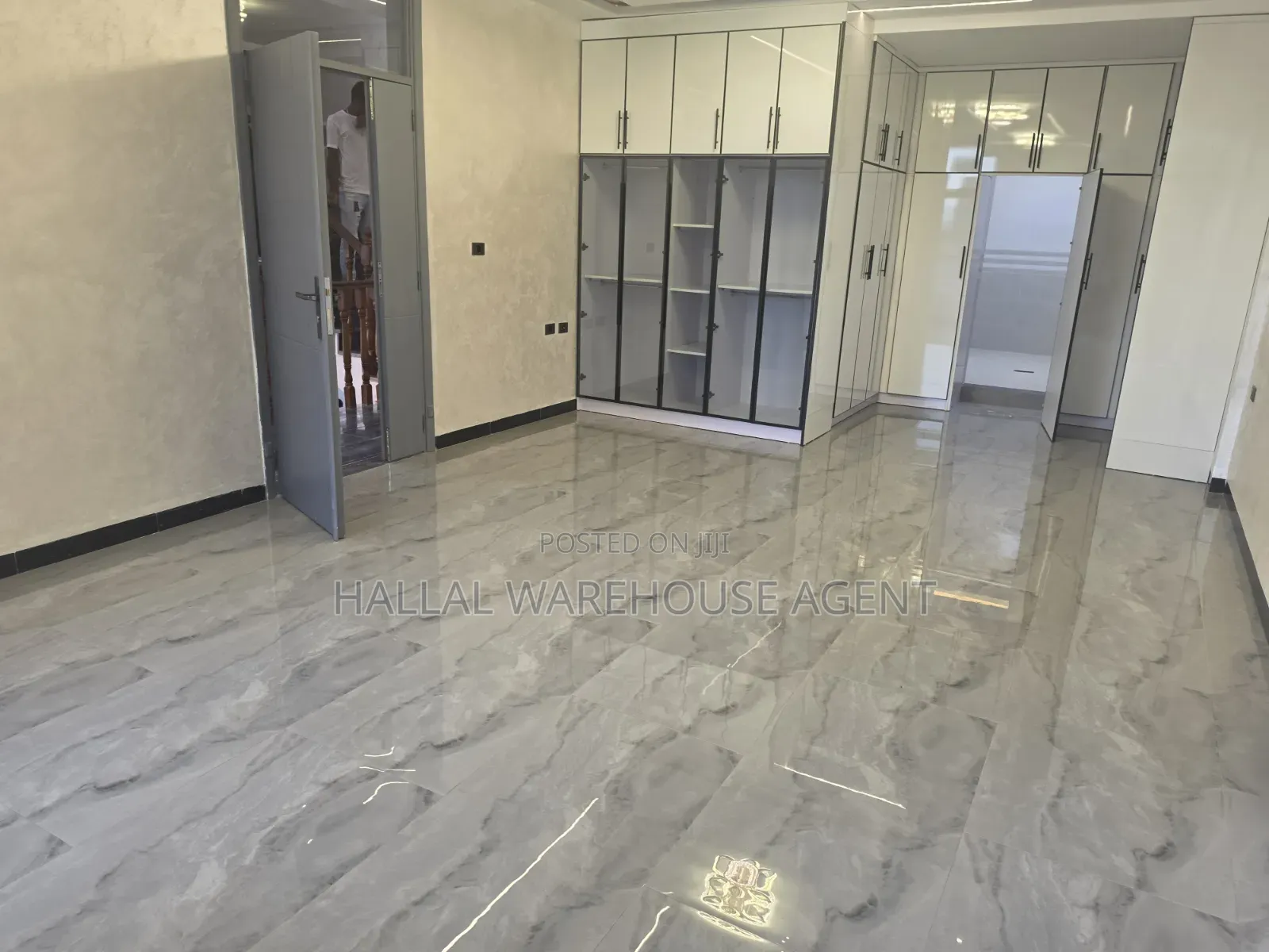Furnished 8bdrm House in Bole for sale