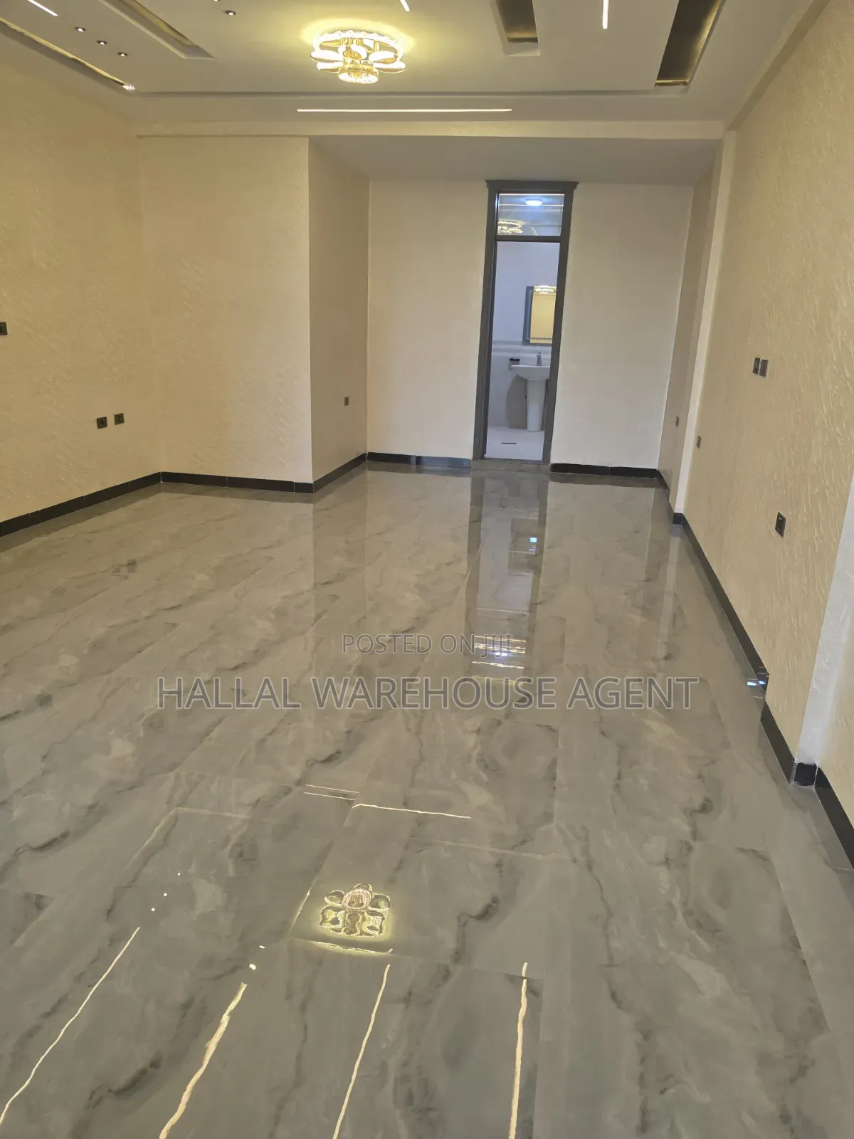 Furnished 8bdrm House in Bole for sale