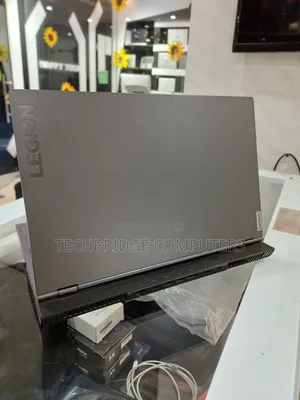 Laptop Lenovo Legion 5 16GB AMD Ryzen 7 HDD+SSD 1.5T