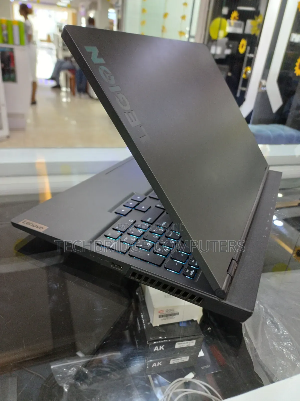 Laptop Lenovo Legion 5 16GB AMD Ryzen 7 HDD+SSD 1.5T