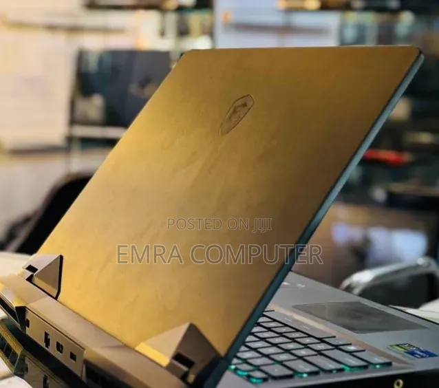 New Laptop MSI 16GB Intel Core i7 SSD 512GB