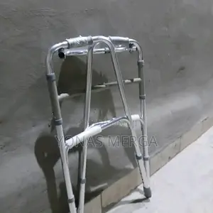 Frame Walker沙涇adjusting Walker卍弓perfect for Travel and on-the-Go Use.