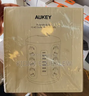 AUKEY PowerHub XL, a High-Capacity Vertical Power Strip