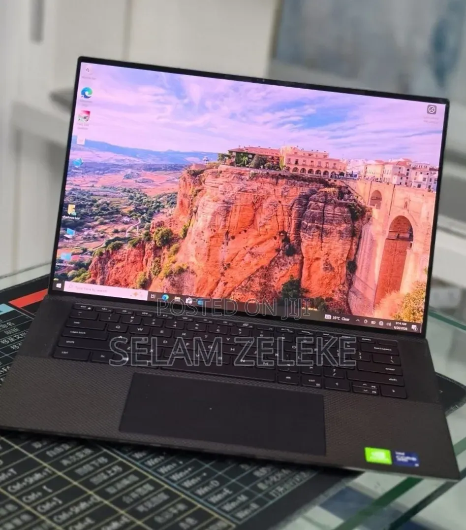 New Laptop Dell Precision 5560 16GB Intel Core i9 SSD 512GB