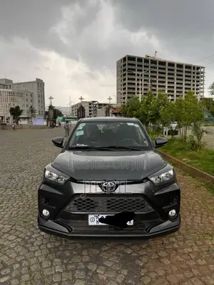 Toyota Raize 1.0 AWD 2023 Black