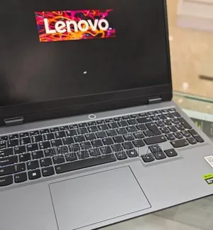 New Laptop Lenovo LOQ 15IRH8 16GB Intel Core i5 SSD 512GB