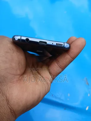 New Samsung Galaxy S10e 128 GB Black