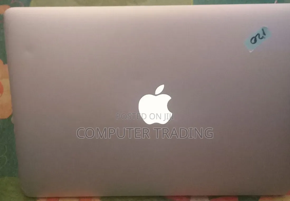 New Laptop Apple MacBook Air 2017 8GB Intel Core i7 SSD 128GB