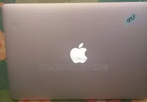 New Laptop Apple MacBook Air 2017 8GB Intel Core i7 SSD 128GB