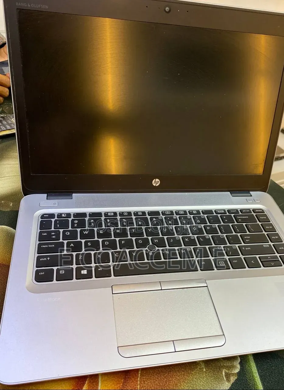 New Laptop HP 8GB Intel Core i5 SSD 256GB