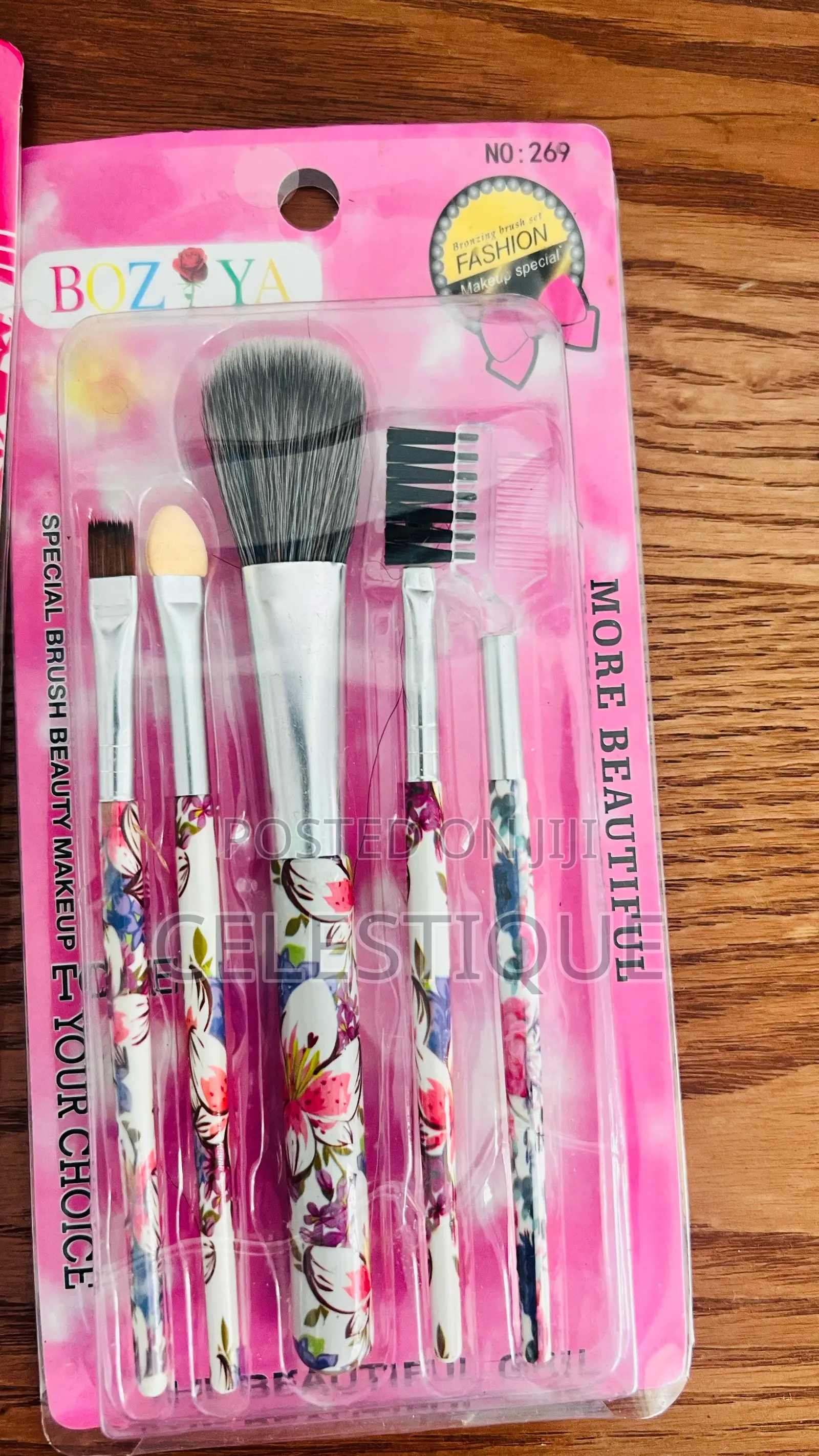 5 Set Makeup Brushes
