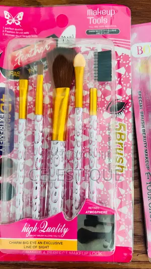 5 Set Makeup Brushes