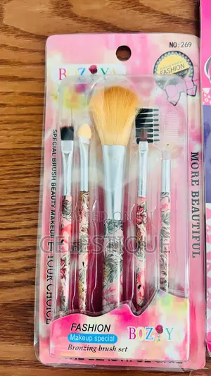 5 Set Makeup Brushes