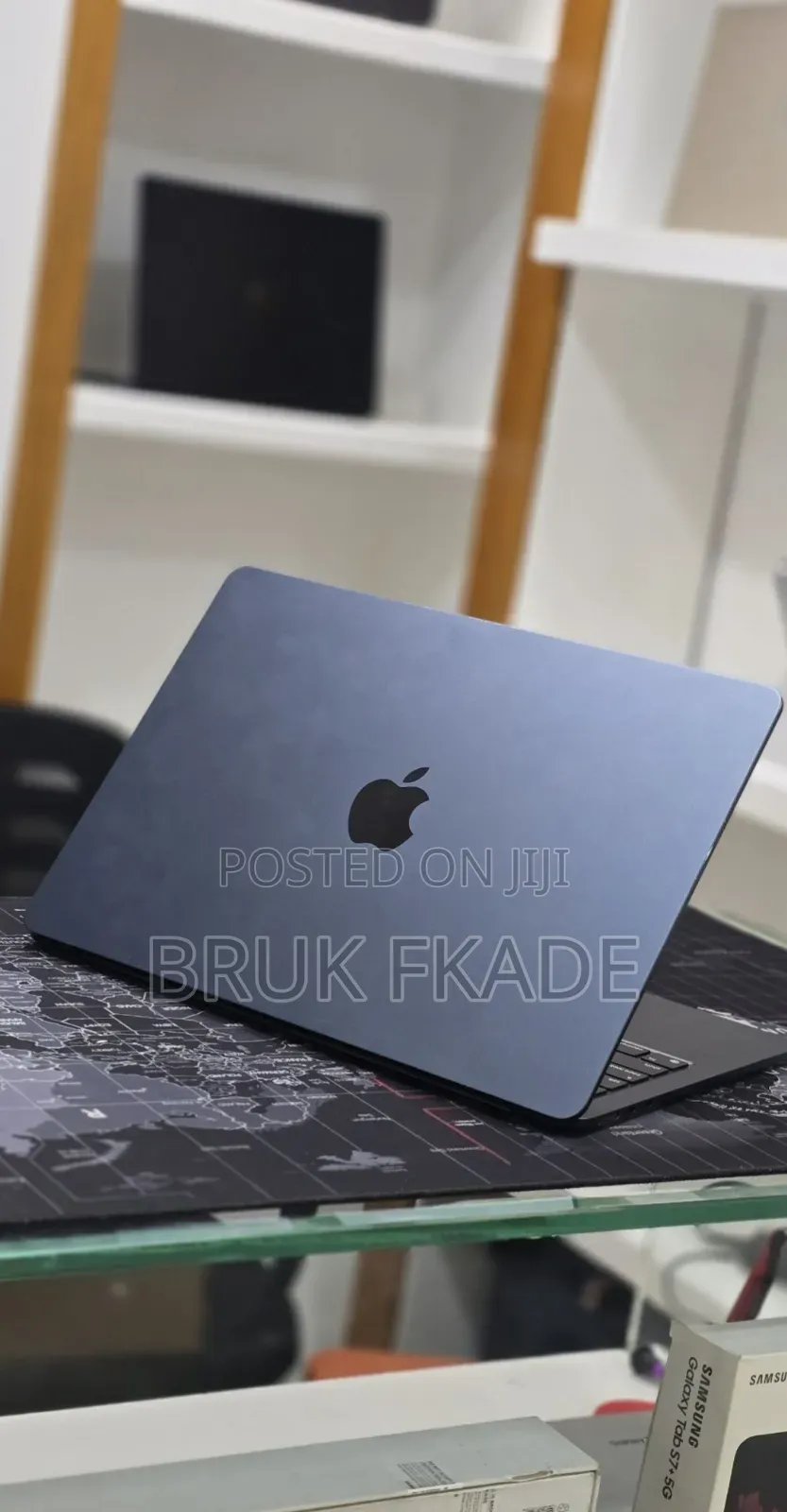 New Laptop Apple MacBook Air 2022 M2 16GB Apple M2 SSD 256GB