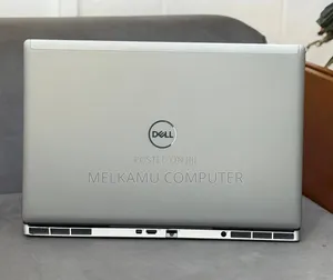 New Laptop Dell Precision 7760 16GB Intel Core i5 SSD 512GB