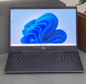 New Laptop Dell Precision 7760 16GB Intel Core i5 SSD 512GB