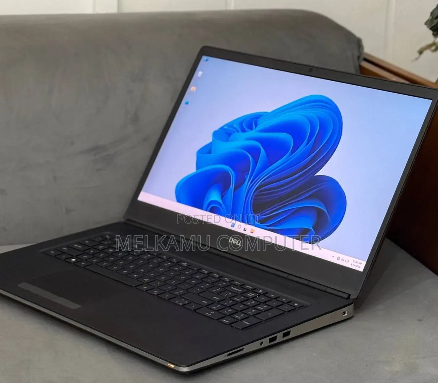 New Laptop Dell Precision 7760 16GB Intel Core i5 SSD 512GB