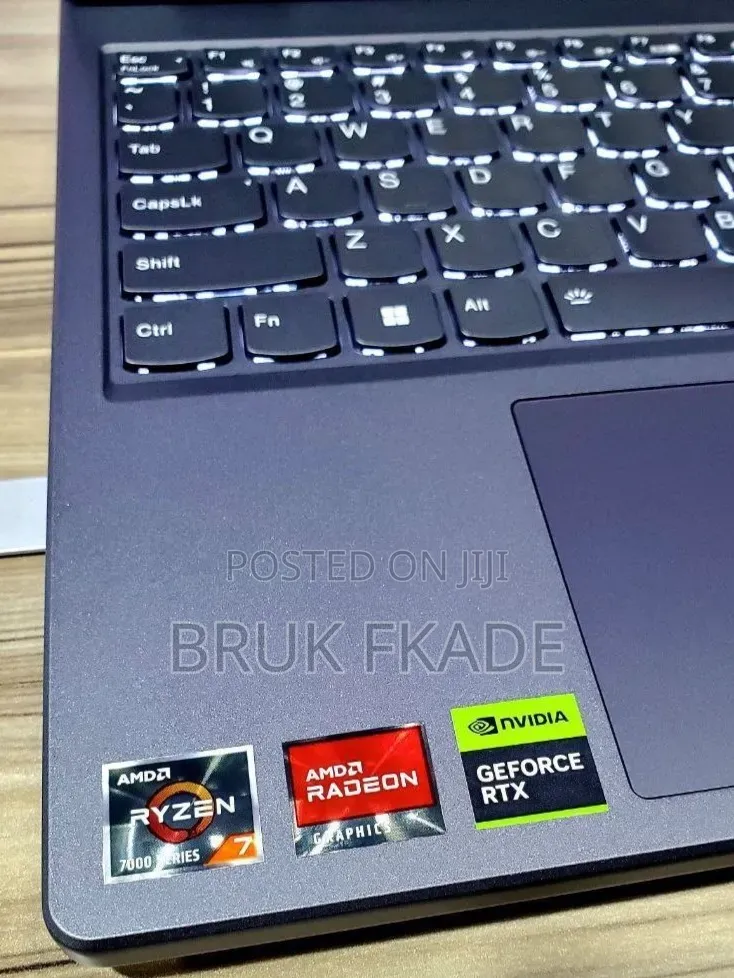 New Laptop Lenovo Legion 5 16GB AMD Ryzen 7 SSD 1T