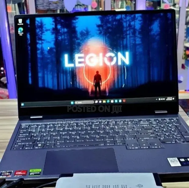 New Laptop Lenovo Legion 5 16GB AMD Ryzen 7 SSD 1T