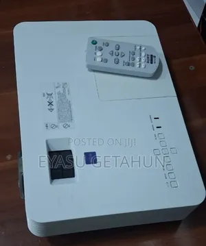 Sony Projector Model Name VPL-Dx220 Hardware Interface VGA
