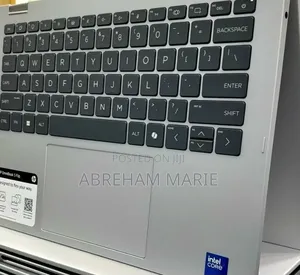 New Laptop HP OmniBook 5 16" 16GB Intel Core 7 SSD 512GB