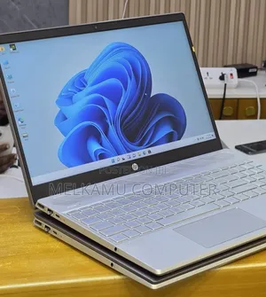New Laptop HP Pavilion 15 16GB Intel Core i7 SSD 512GB
