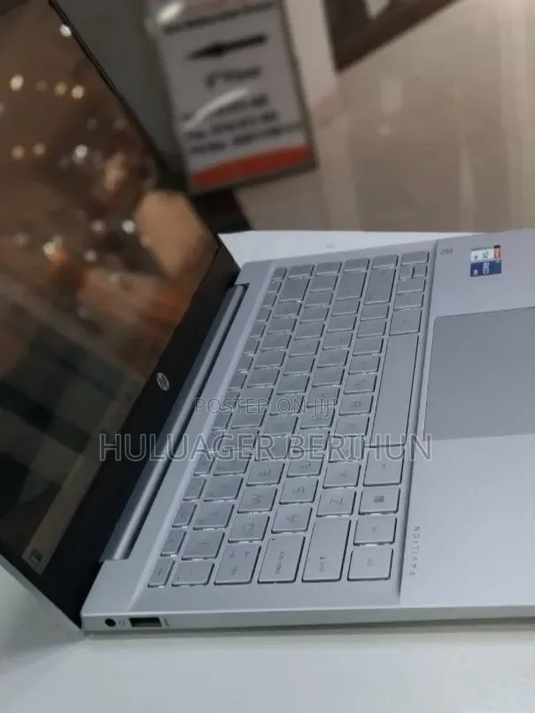 New Laptop HP Pavilion 14 16GB Intel Core i5 SSD 512GB