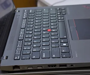 New Laptop Lenovo ThinkPad T14 16GB Intel Core i7 SSD 512GB