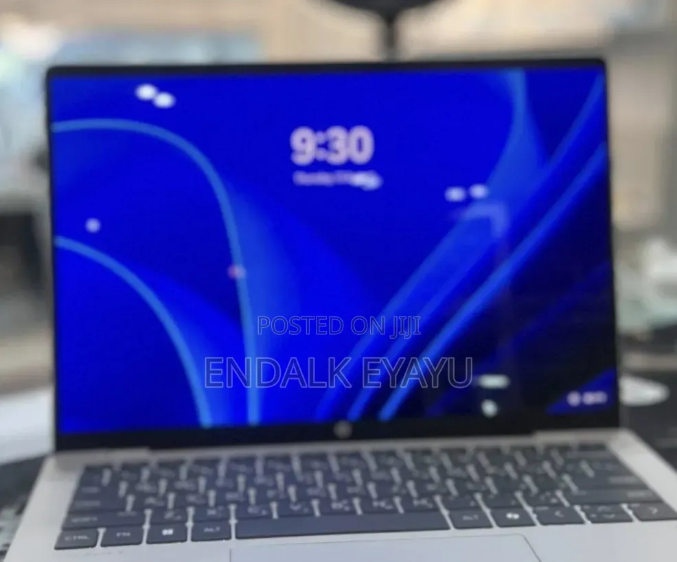 New Laptop HP OmniBook 5 14" 32GB Qualcomm Snapdragon X Plus SSD 1T