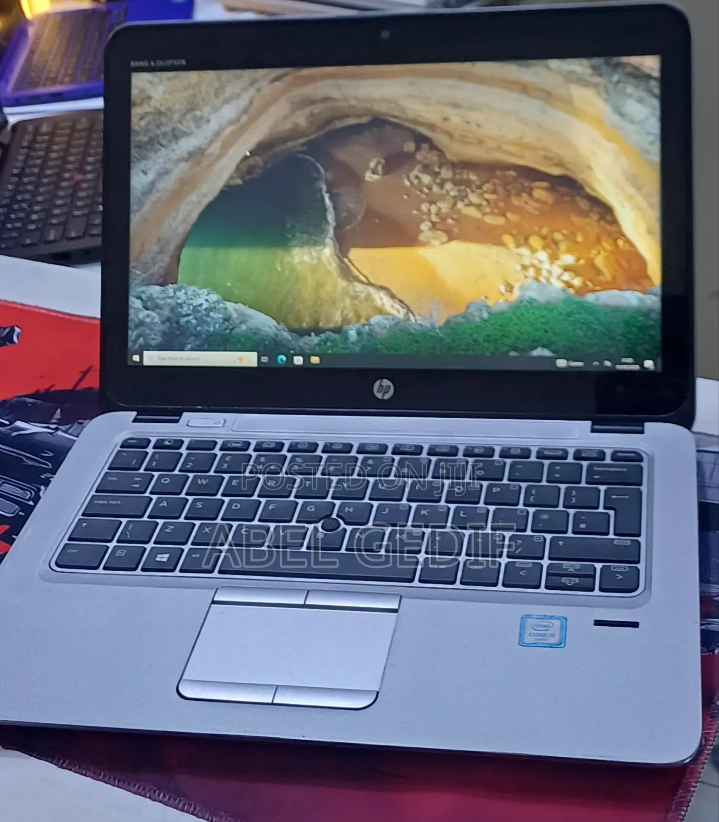 New Laptop HP EliteBook 820 G3 8GB Intel Core i5 SSD 128GB