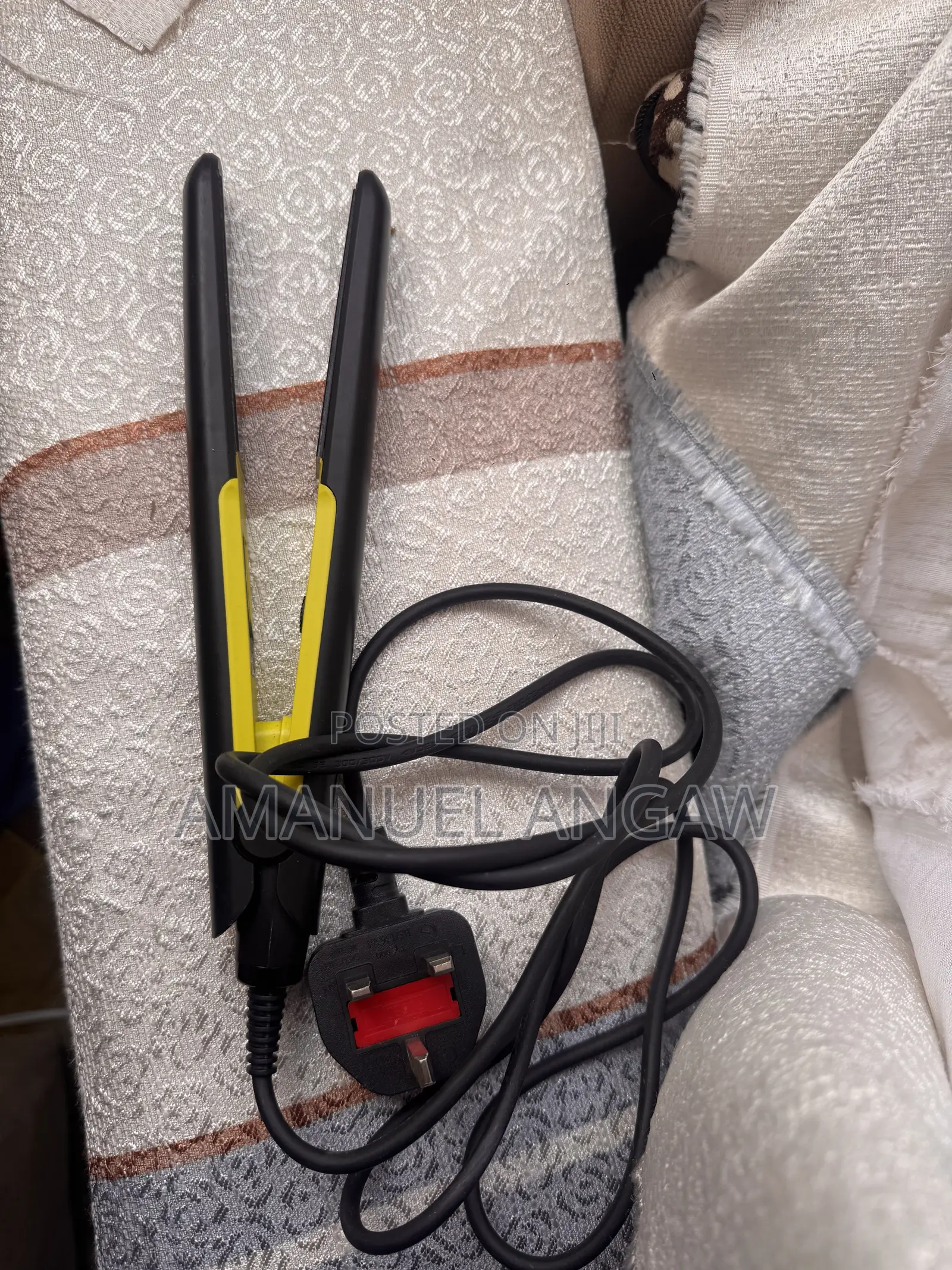 Olsenmark Hair Straightener - Excellent Condition!