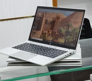 New Laptop HP EliteBook 830 G8 16GB Intel Core i7 SSD 512GB