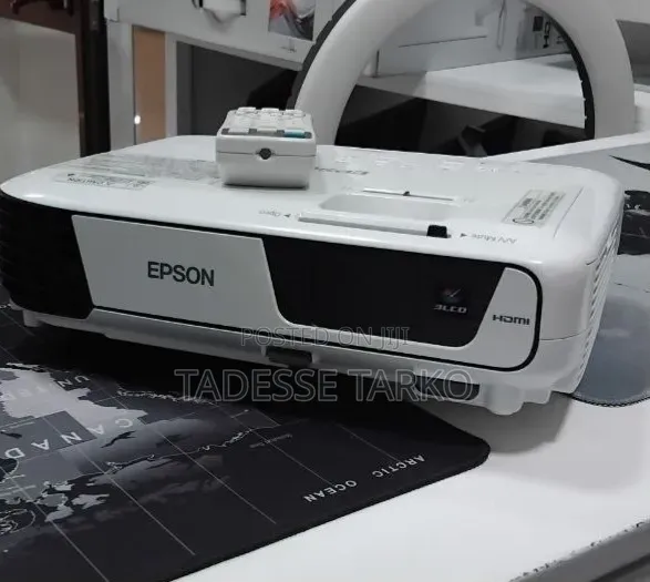 EB-X31 Projector